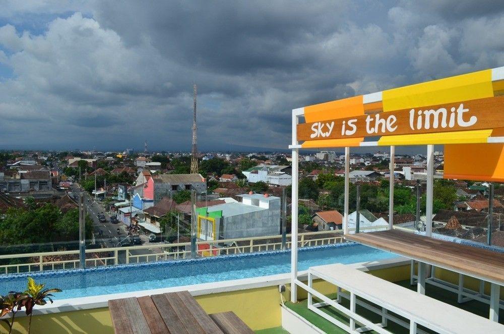 Edu Hostel Yogyakarta Esterno foto