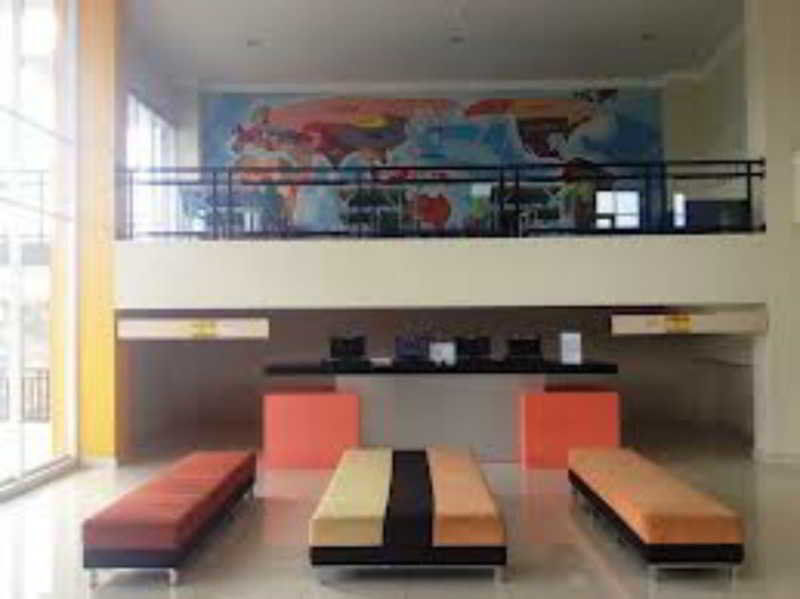 Edu Hostel Yogyakarta Esterno foto