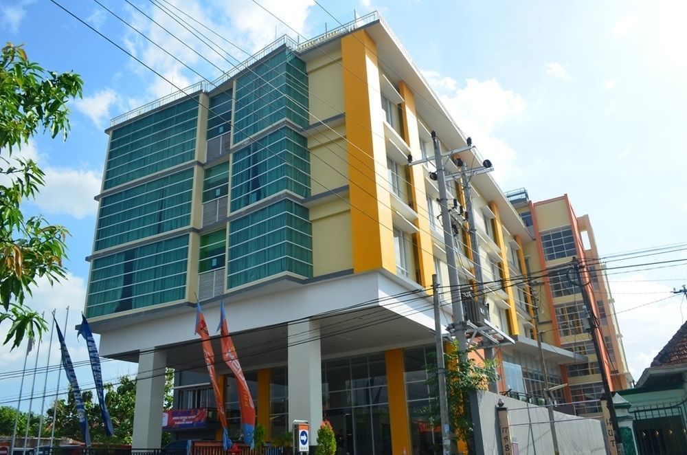 Edu Hostel Yogyakarta Esterno foto