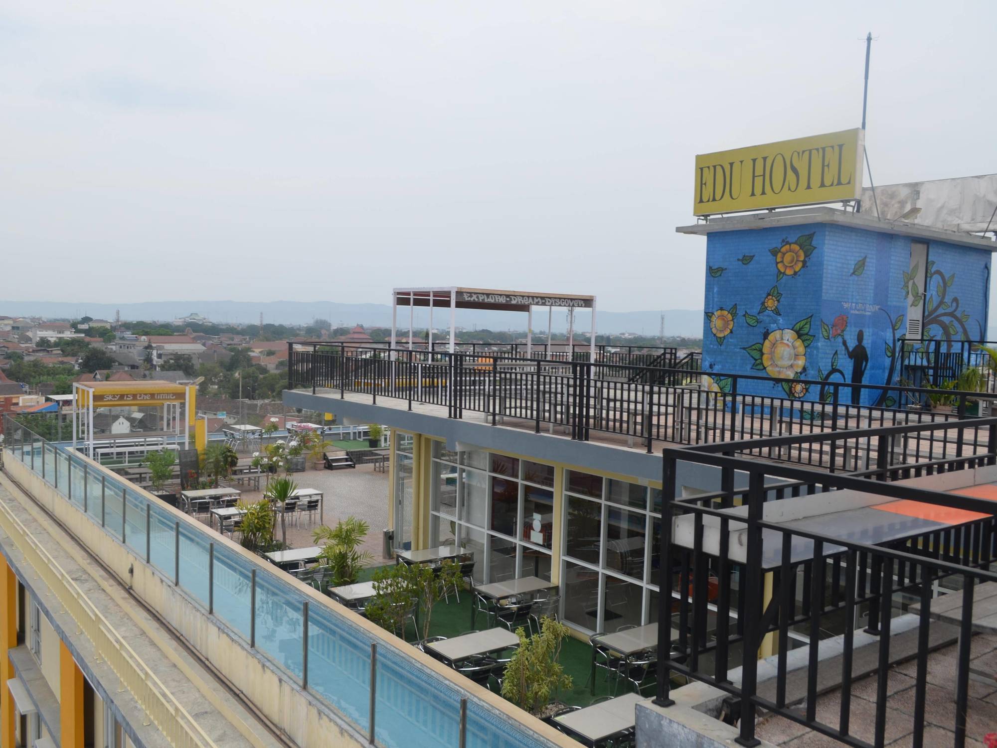 Edu Hostel Yogyakarta Esterno foto