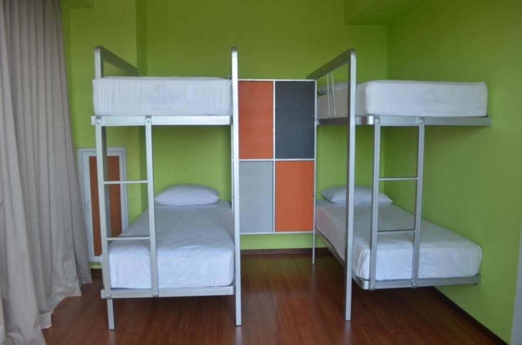 Edu Hostel Yogyakarta Esterno foto